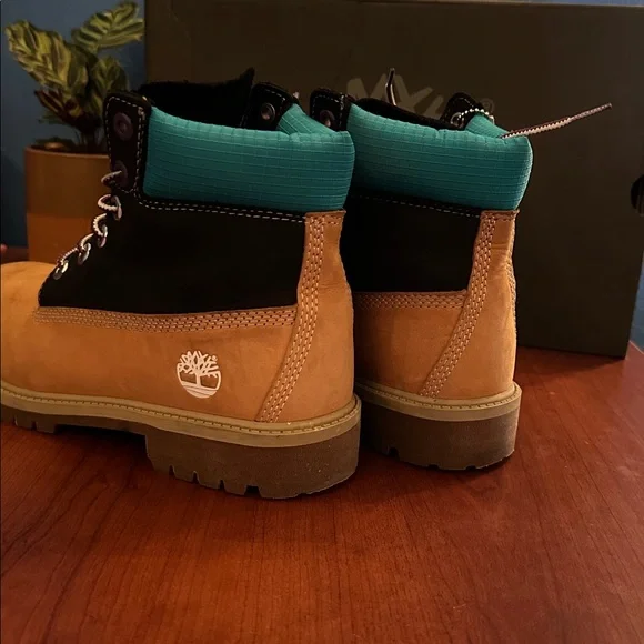 Timberland Waterproof Boots - Picture 2 of 6